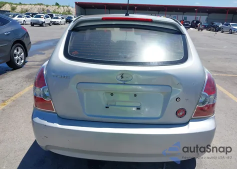 2008 Hyundai Accent Gs из США, поврежденный, VIN KMHCM36C78U067859